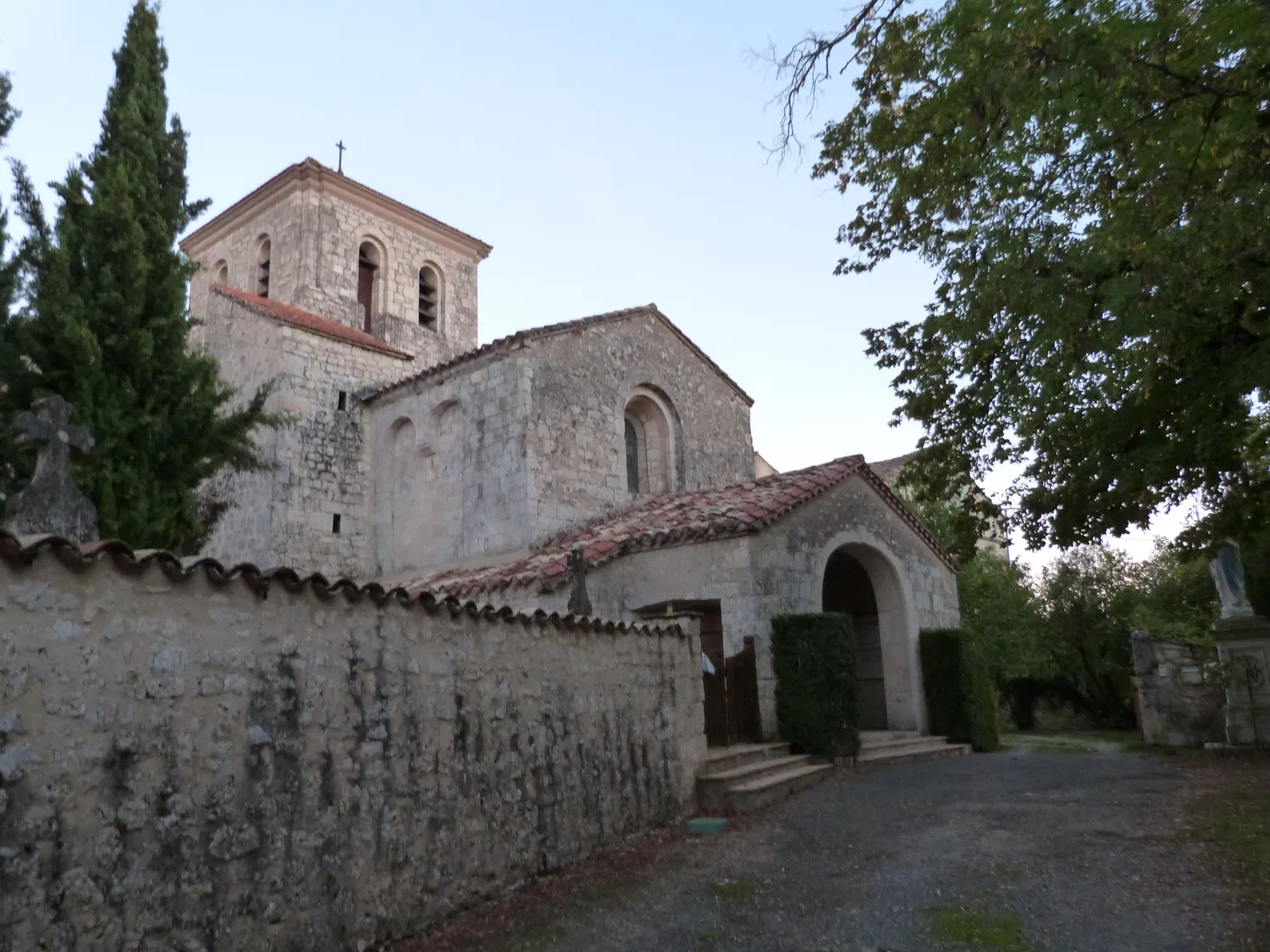 Image qui illustre: Église Notre-Dame de Roumanou à Cestayrols - 0