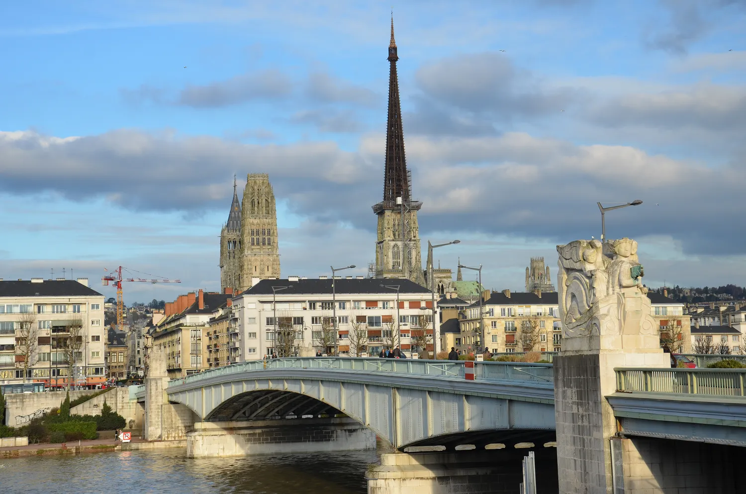 Image qui illustre: Visite guidée : épatants ponts à Rouen - 0