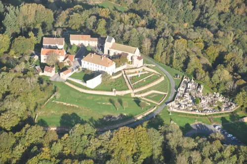 Image qui illustre: Boucle Vélo N°32 - Autour De Nigremontis à Saint-Pardoux-d'Arnet - 0