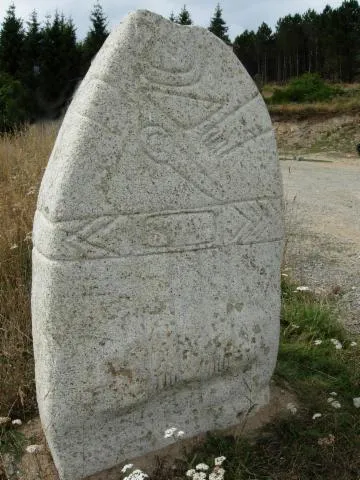 Image qui illustre: Statue Menhir De Salverguette