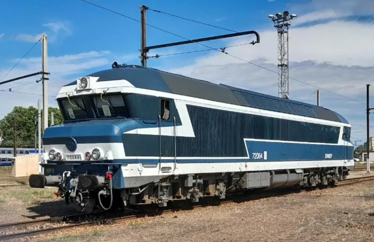 Image qui illustre: Visite de la locomotive diesel CC-72064 sur le site ferroviaire de Laroche-Migennes