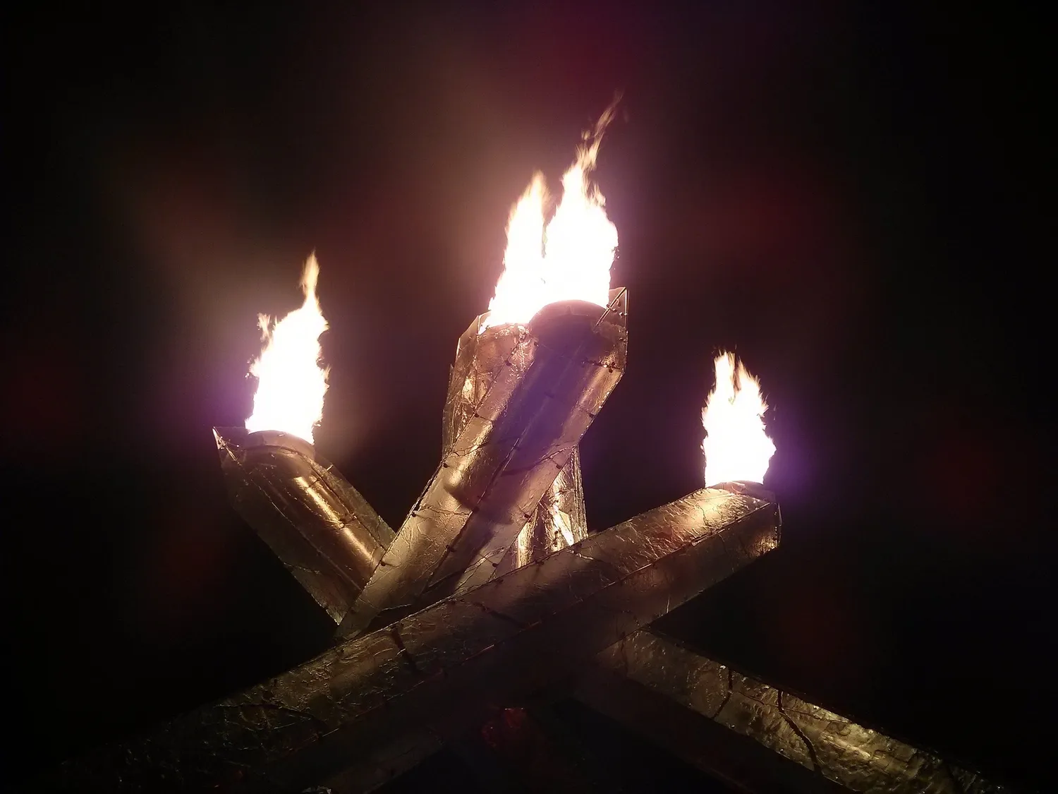 Image qui illustre: Exposition - Les flammes d'Olympie à Sanguinet - 2