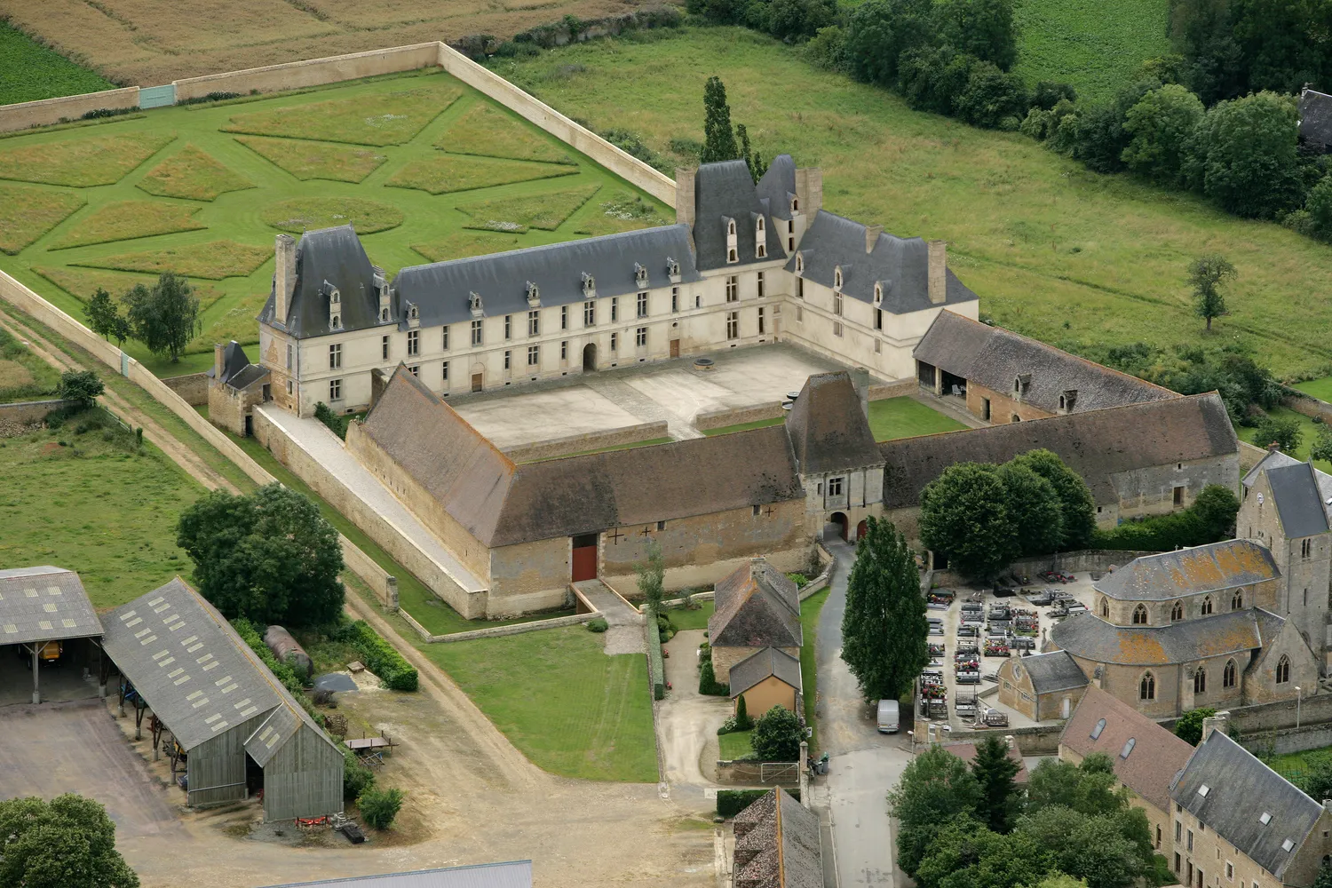 Image qui illustre: Visite guidée du château de Fresney-le-Puceux à Fresney-le-Puceux - 0