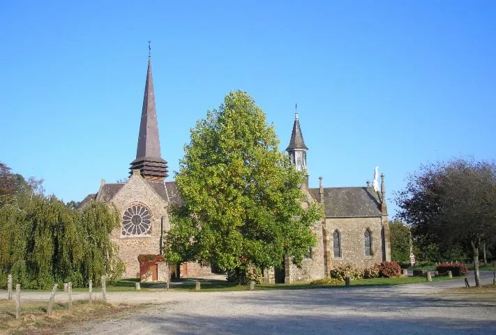 Image qui illustre: Chapelles Notre-dame De L'oratoire