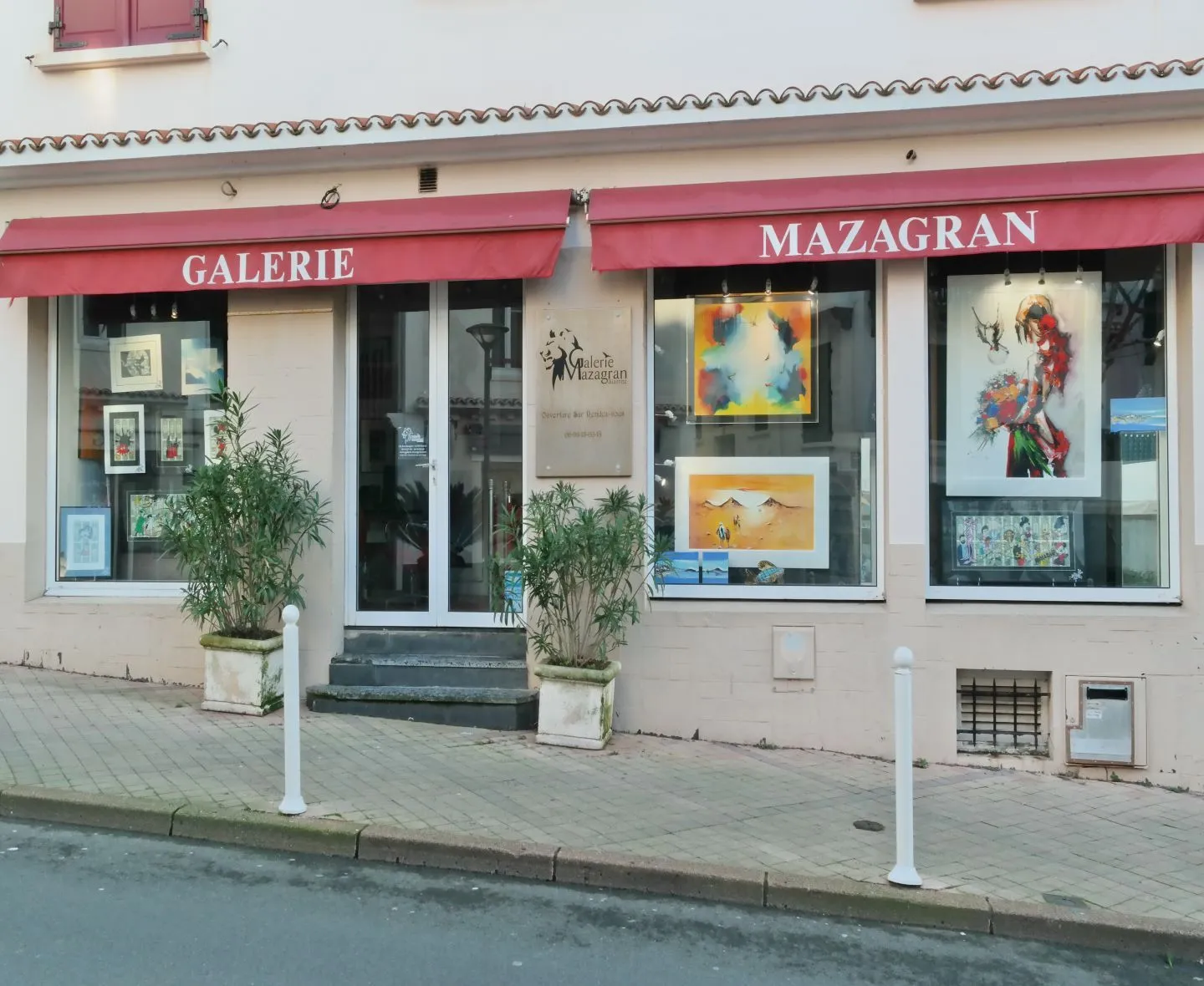Image qui illustre: Galerie Mazagran à Biarritz - 0
