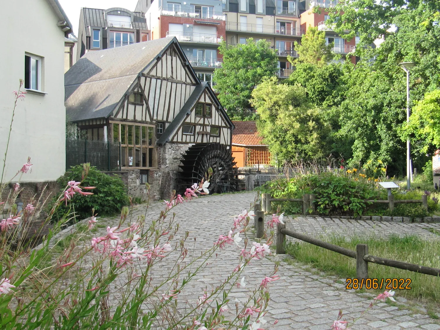 Image qui illustre: Visite libre du moulin à Rouen - 0