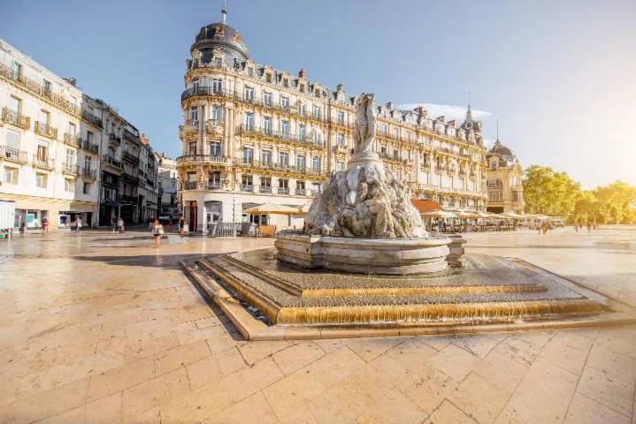 Image qui illustre: Fontaine des Trois Grâces