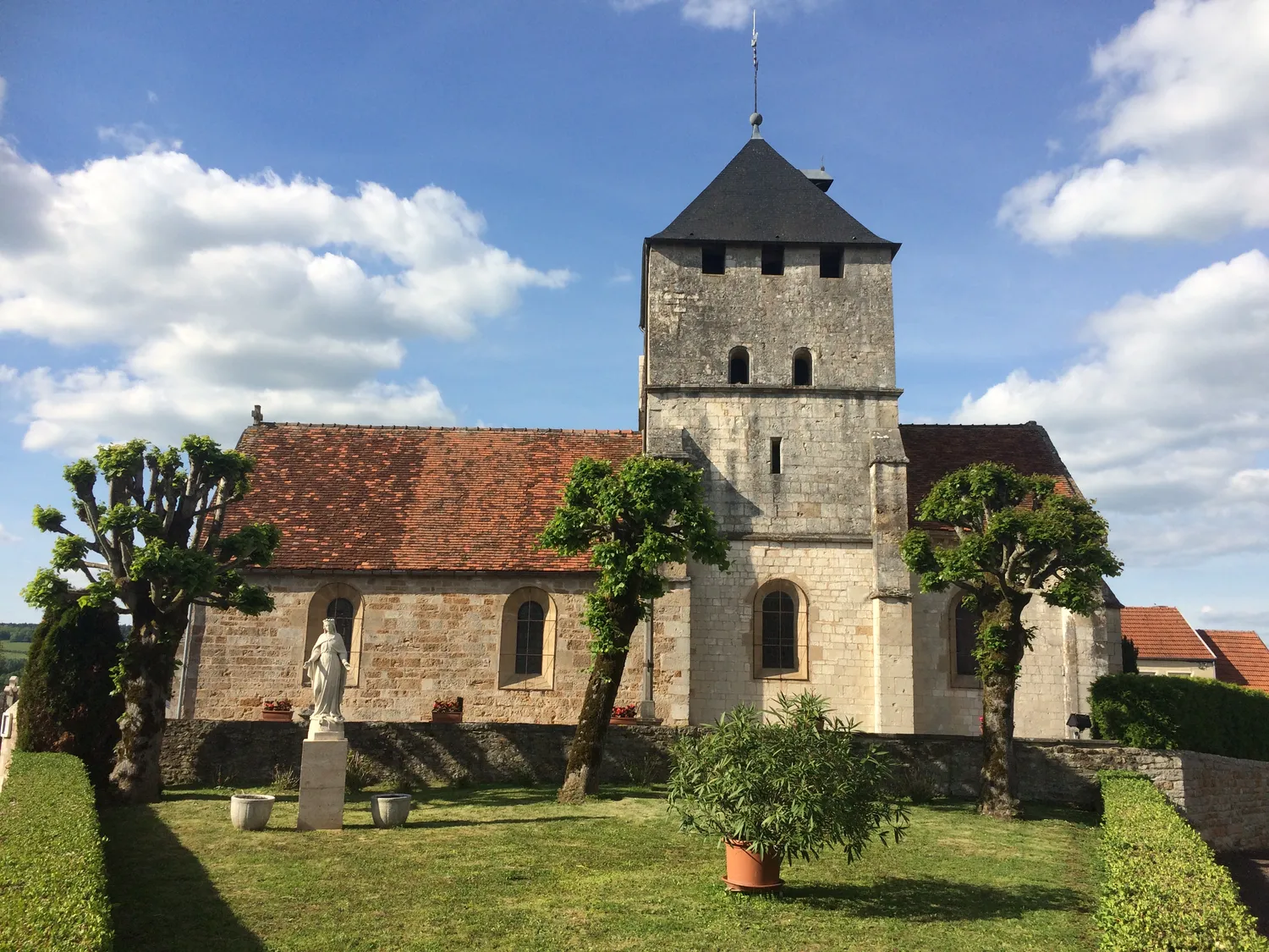 Image qui illustre: Eglise Saint-sebastien De Champigny-les-langres à Champigny-lès-Langres - 0