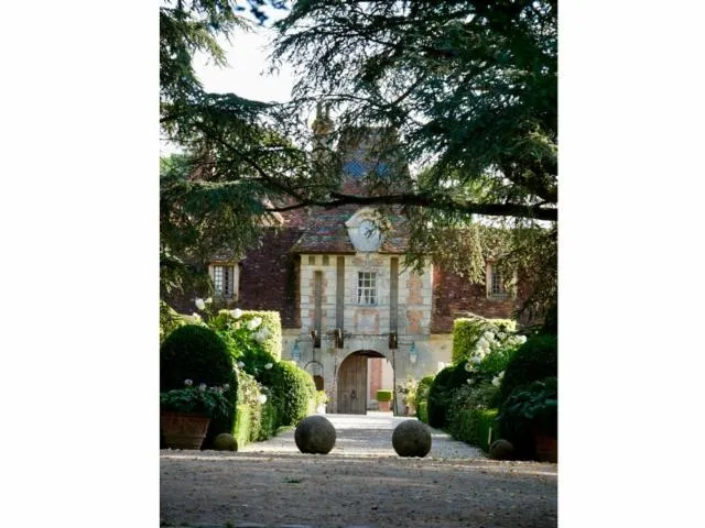 Image qui illustre: Château Et Jardins De Boutemont