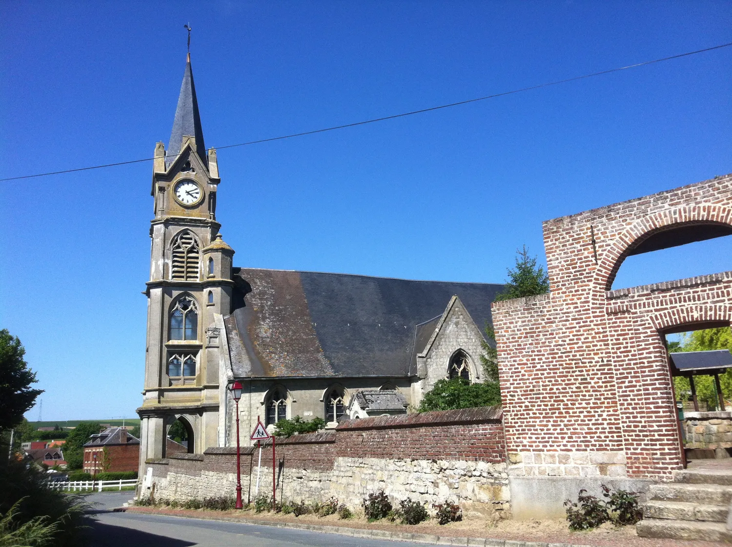Image qui illustre: Eglise De La Nativité-de-la-vierge De Lesdain à Lesdain - 0