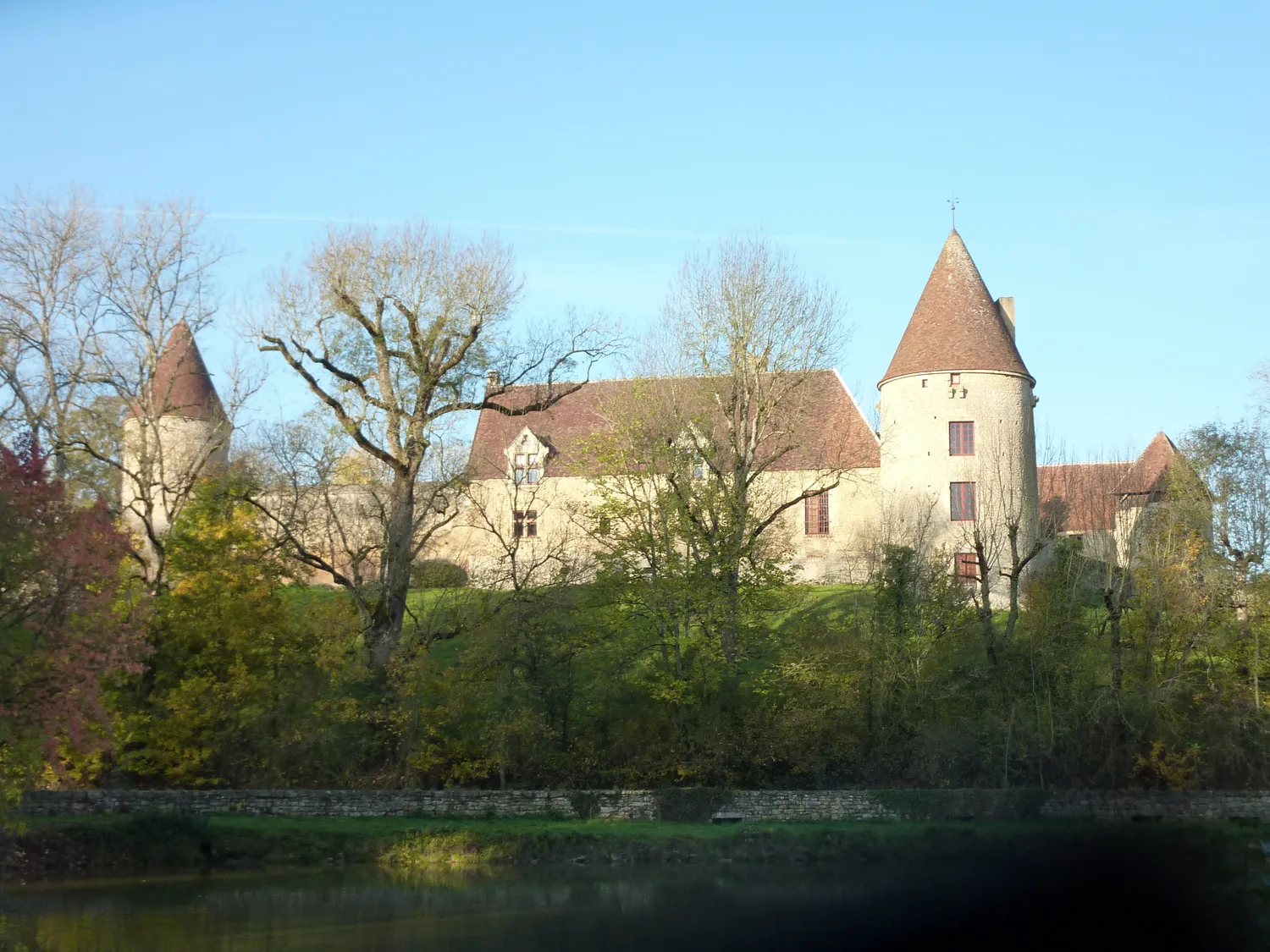 Image qui illustre: Visite extérieure du château de la Motte à Arthel - 0