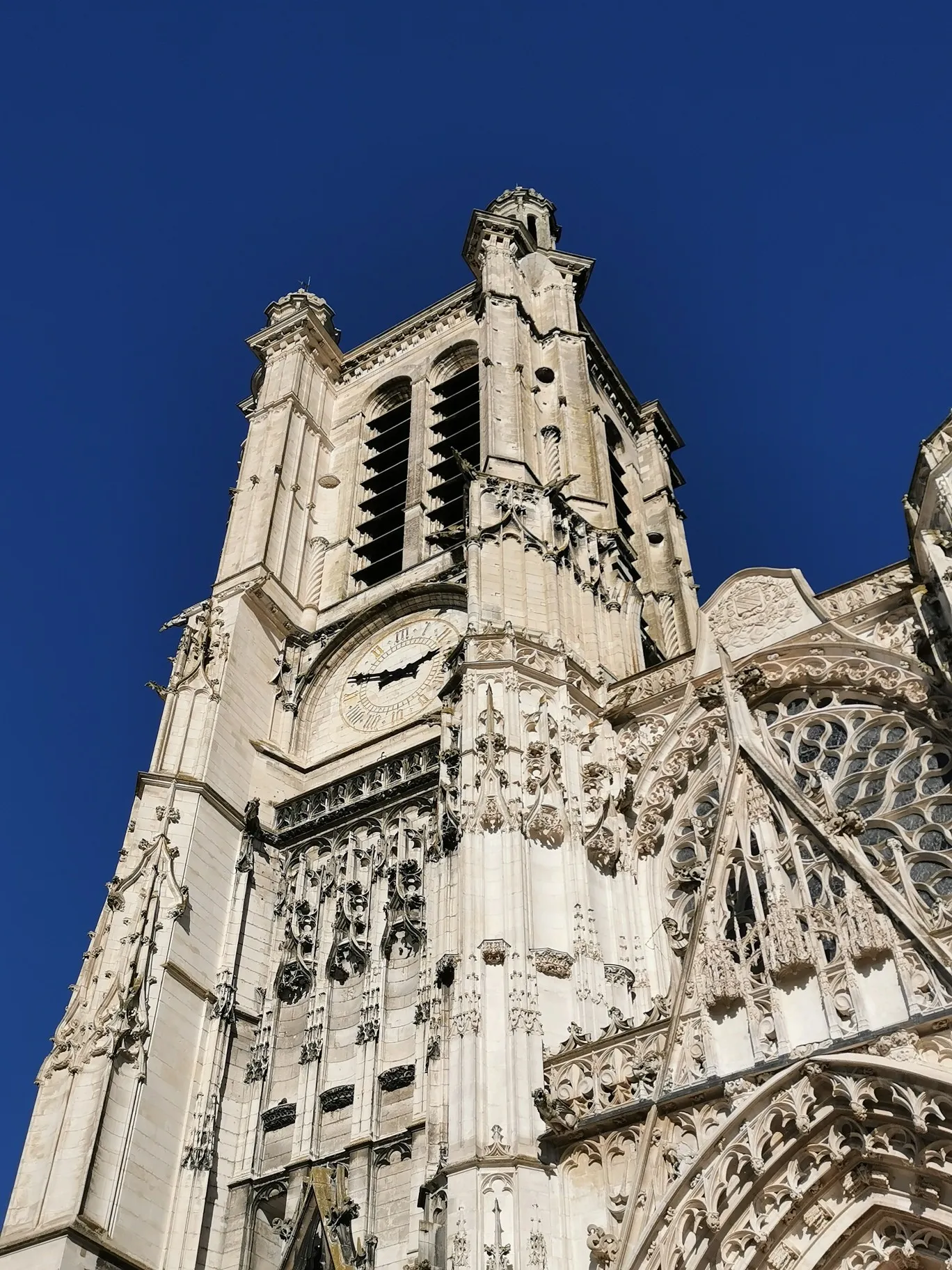 Image qui illustre: Cathédrale Saint-pierre Saint-paul à Troyes - 0