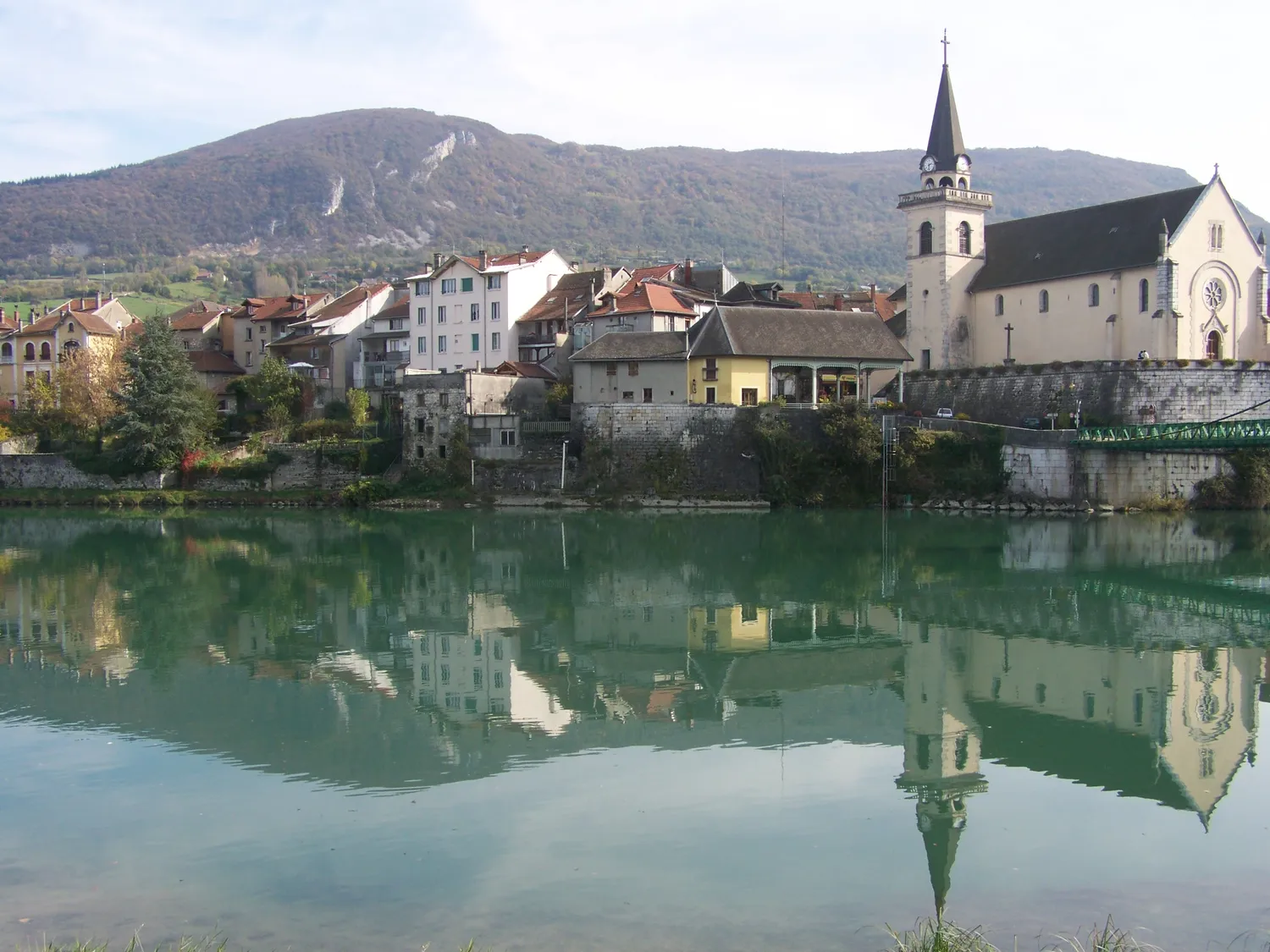 Image qui illustre: Eglise de Seyssel Haute-Savoie à Seyssel - 0