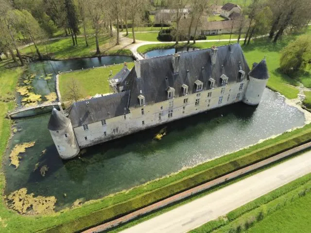 Image qui illustre: Visitez le château d'un grand ambassadeur de François Ier et son charmant parc