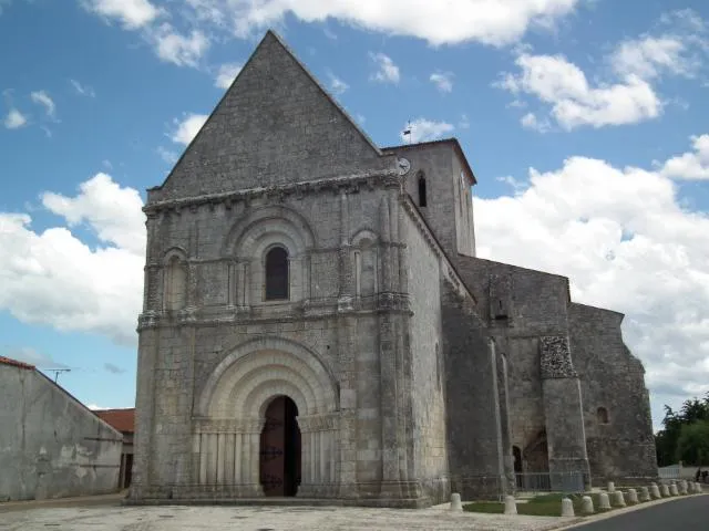 Image qui illustre: Eglise Saint-Martin de Meursac