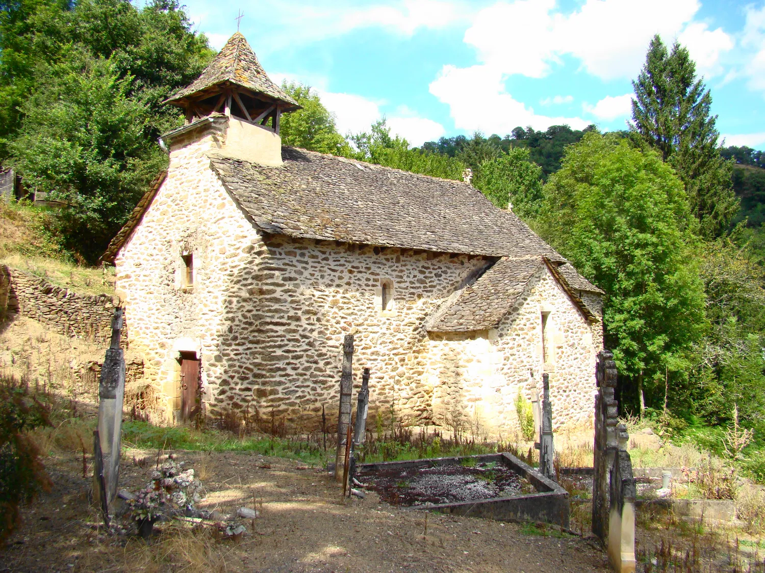 Image qui illustre: Chapelle De Murat à La Salvetat-Peyralès - 1