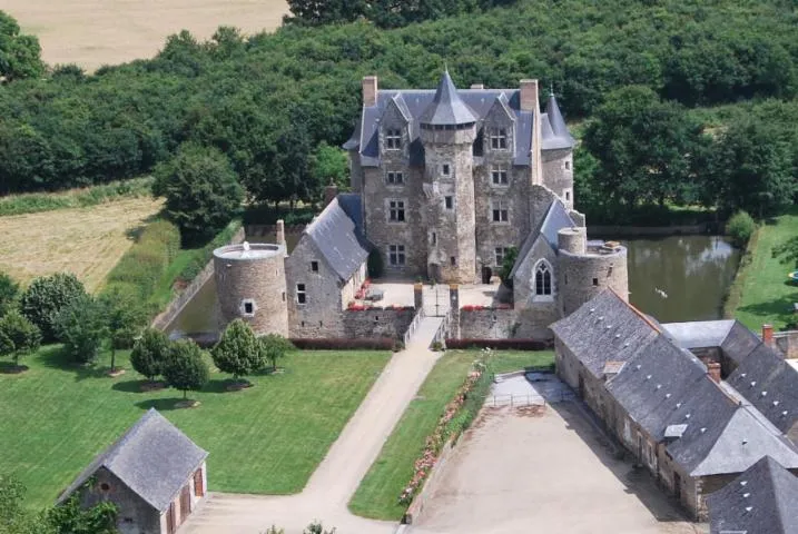 Image qui illustre: Visite du premier château (pré-Renaissance) de Jean Bourré