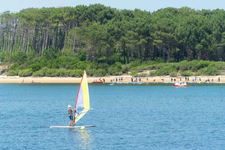 Image qui illustre: Plage Du Lac Marin La Sauvagine