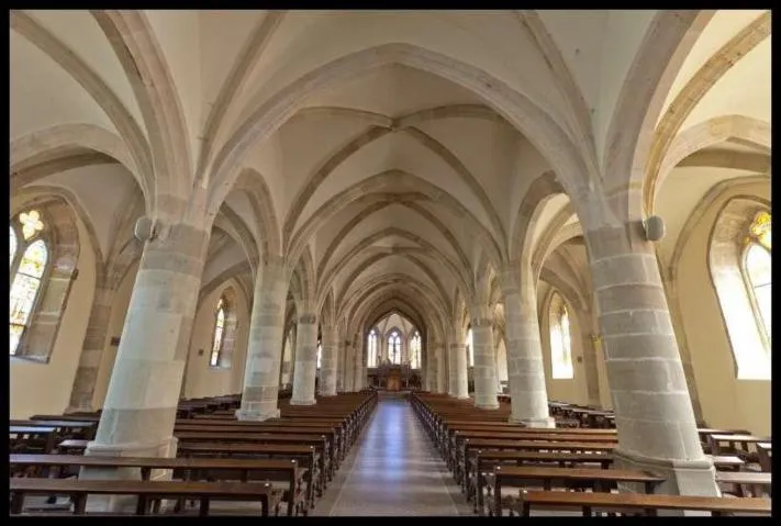 Image qui illustre: Eglise Saint Remy