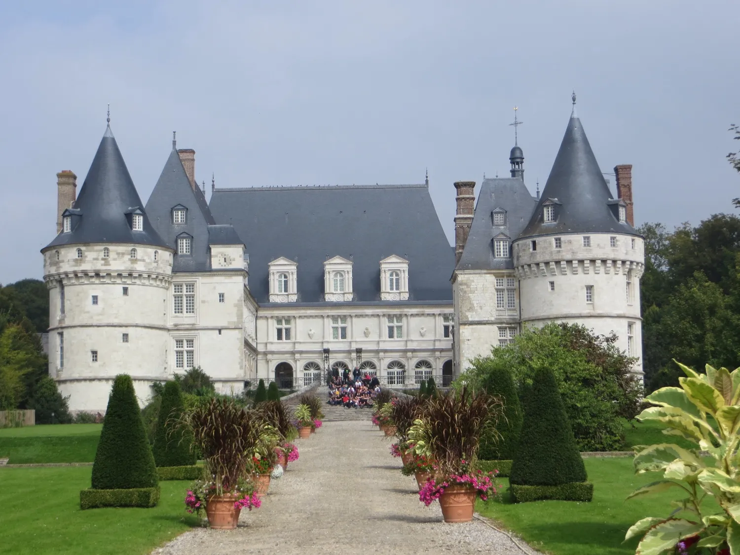 Image qui illustre: Visite guidée du château à Mesnières-en-Bray - 0