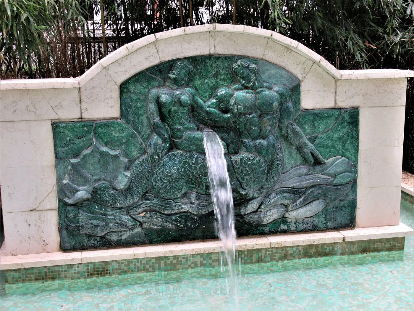 Image qui illustre: Fontaine au Triton à Boulogne-Billancourt - 2
