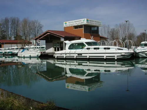 Image qui illustre: Buzet, un port entre Canal et Baïse à Buzet-sur-Baïse - 1