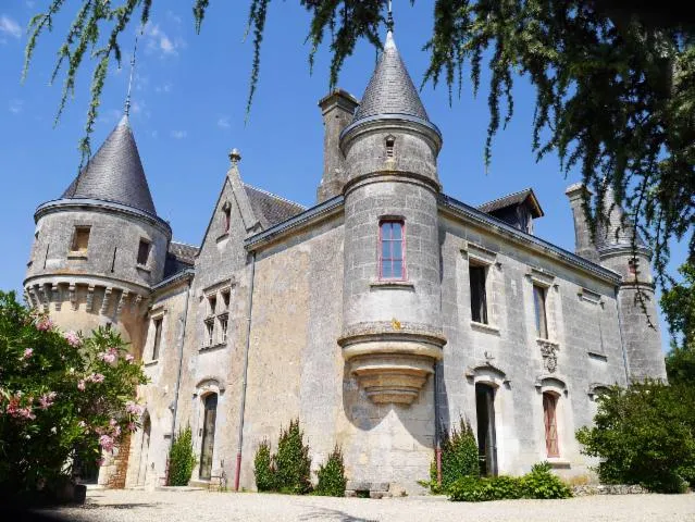 Image qui illustre: Château de la Grave