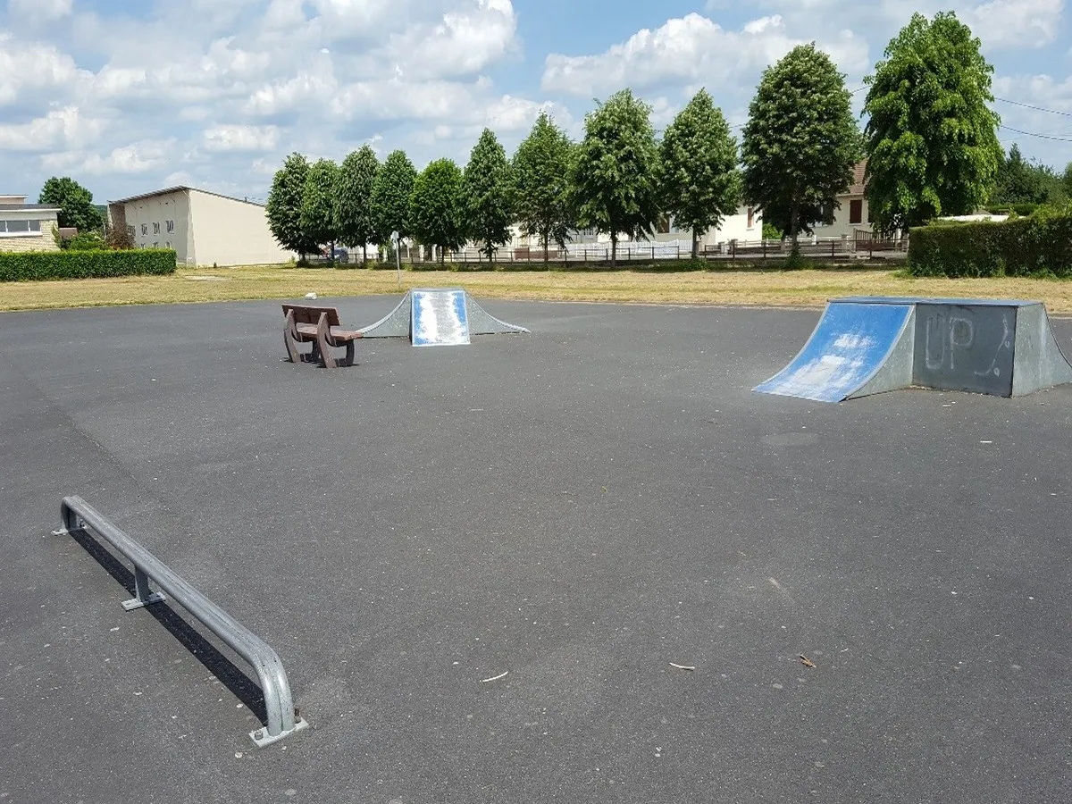 Image qui illustre: Skatepark De Mézidon-canon à Mézidon Vallée d'Auge - 0