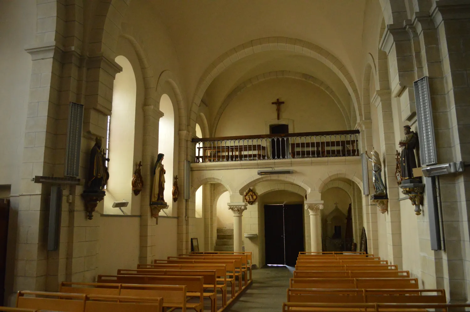 Image qui illustre: Eglise Sainte-madeleine De Planchamp à Pied-de-Borne - 2