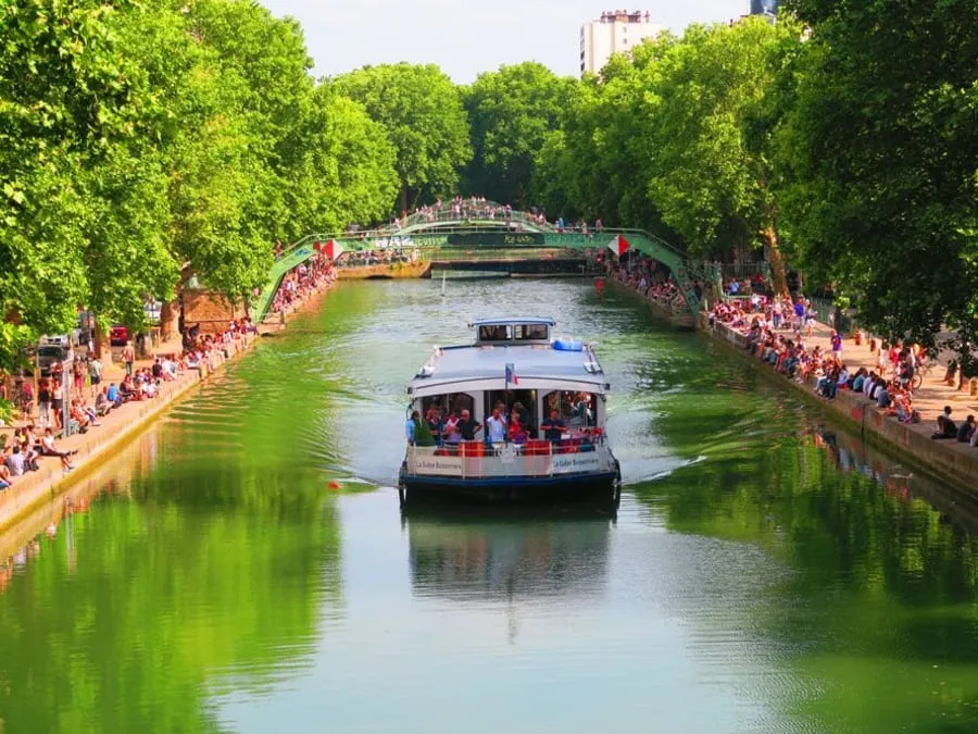 Image qui illustre: Croisière sur le Canal Saint-Martin au départ de La Villette à Paris - 0