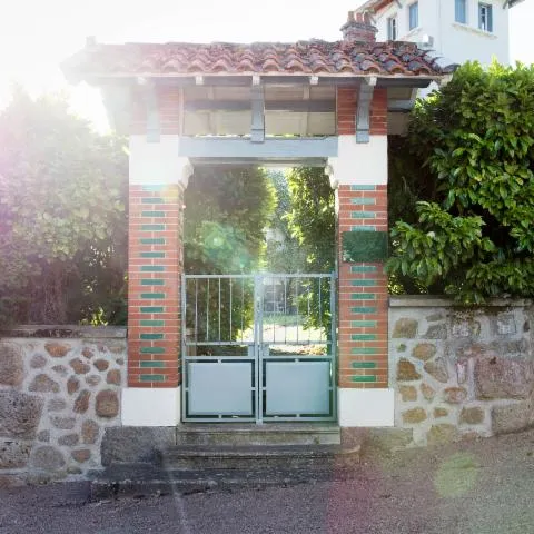 Image qui illustre: Villa Les Primeroses