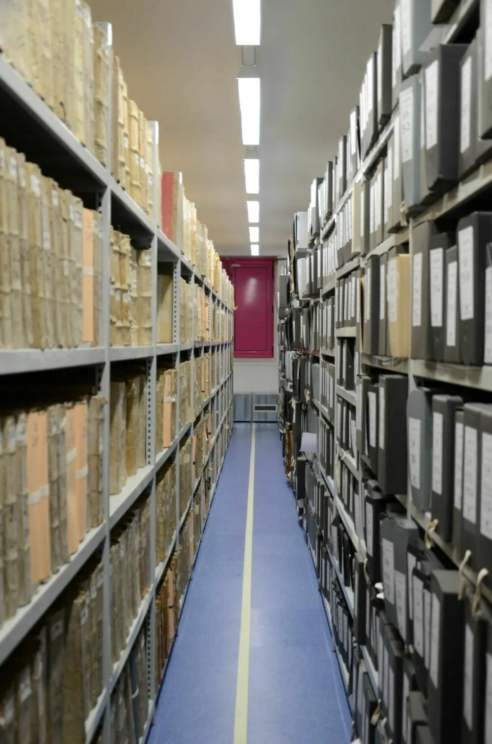 Image qui illustre: Secrets d'archives : visites guidées des Archives départementales de la Savoie à Chambéry - 0