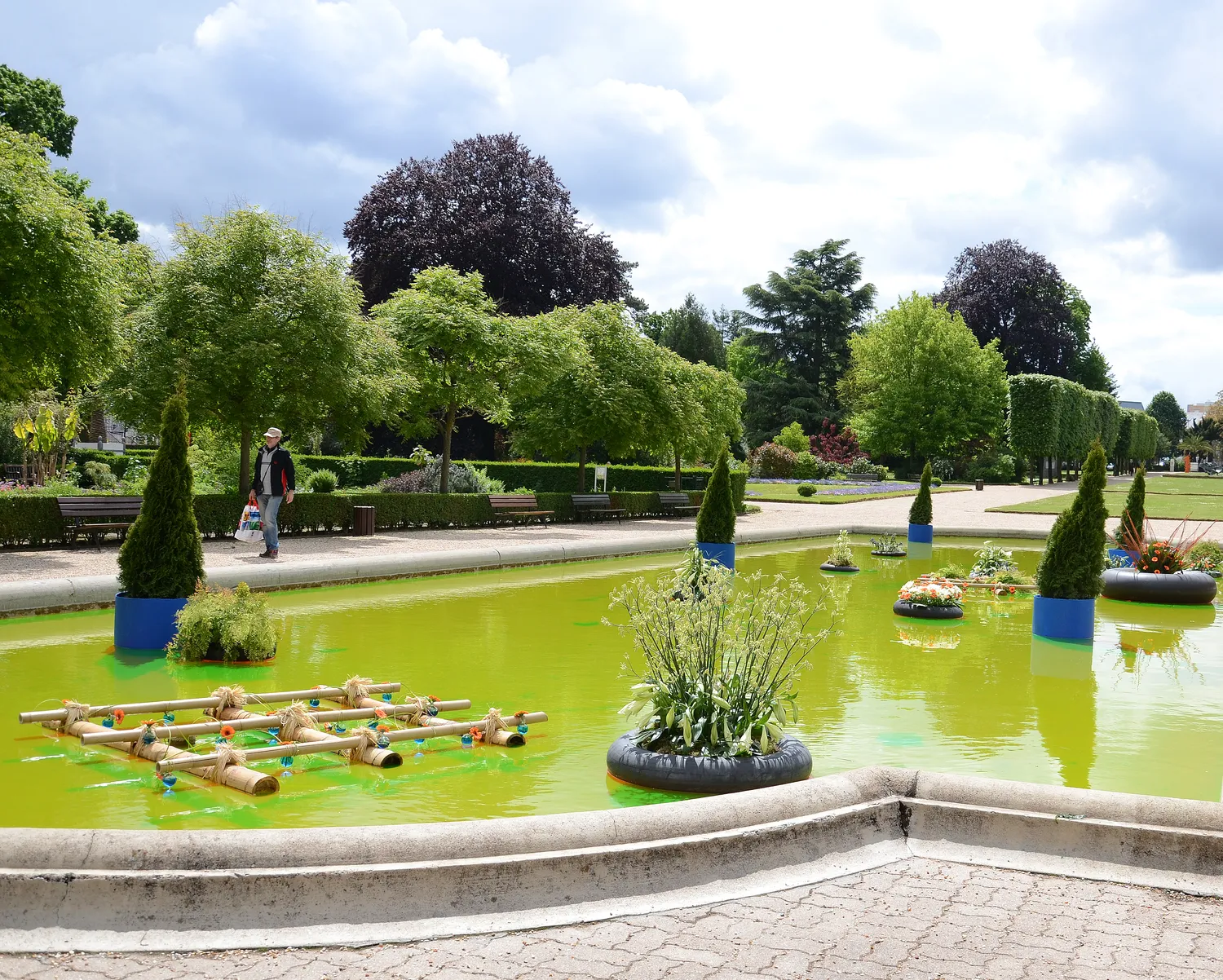 Image qui illustre: Visite libre du jardin à Rouen - 0
