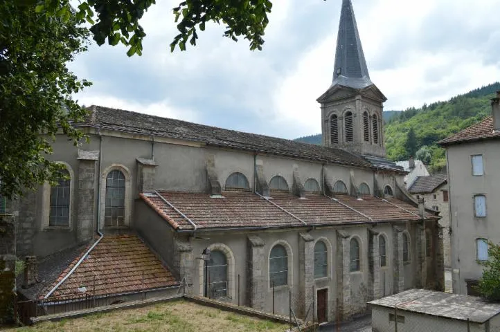 Image qui illustre: Eglise Saint-victorin De Villefort