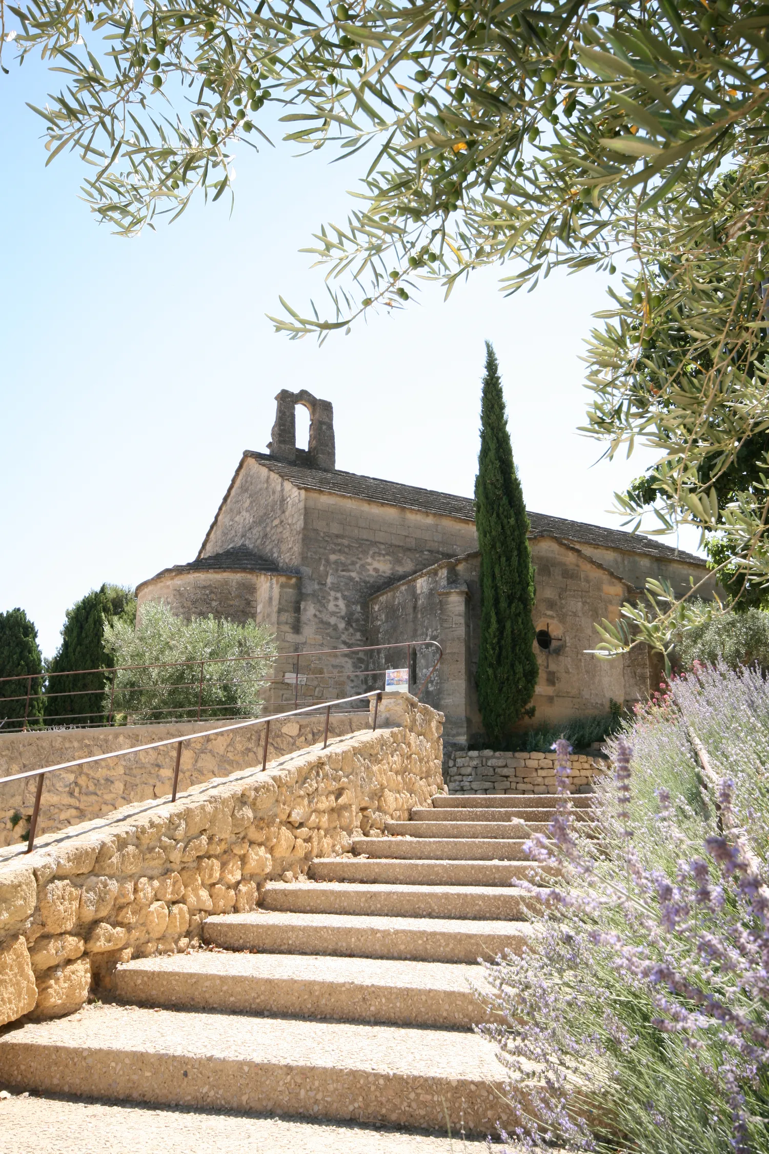Image qui illustre: Chapelle Saint-Sulpice à Istres - 2