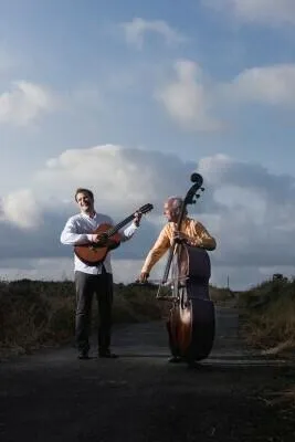 Image qui illustre: Concert du duo Aita Semea, contrebasse et guitare