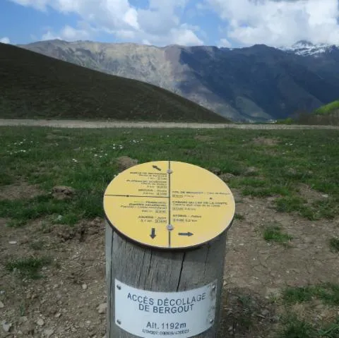 Image qui illustre: N°23 Col de Bergout par les Ichantes