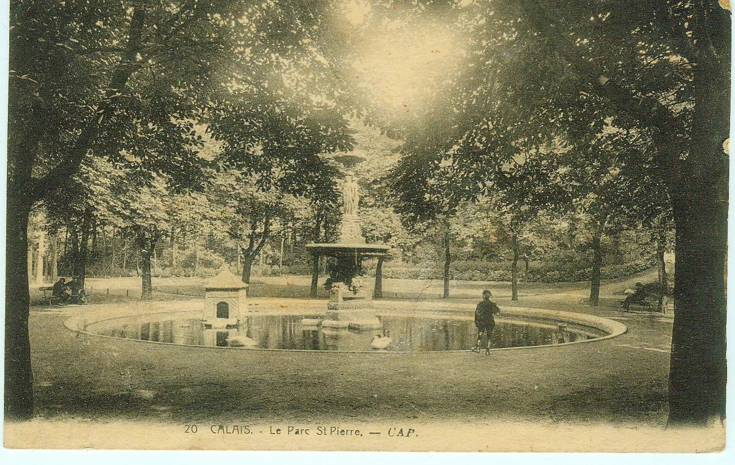 Image qui illustre: Le parc Saint Pierre à Calais - 2
