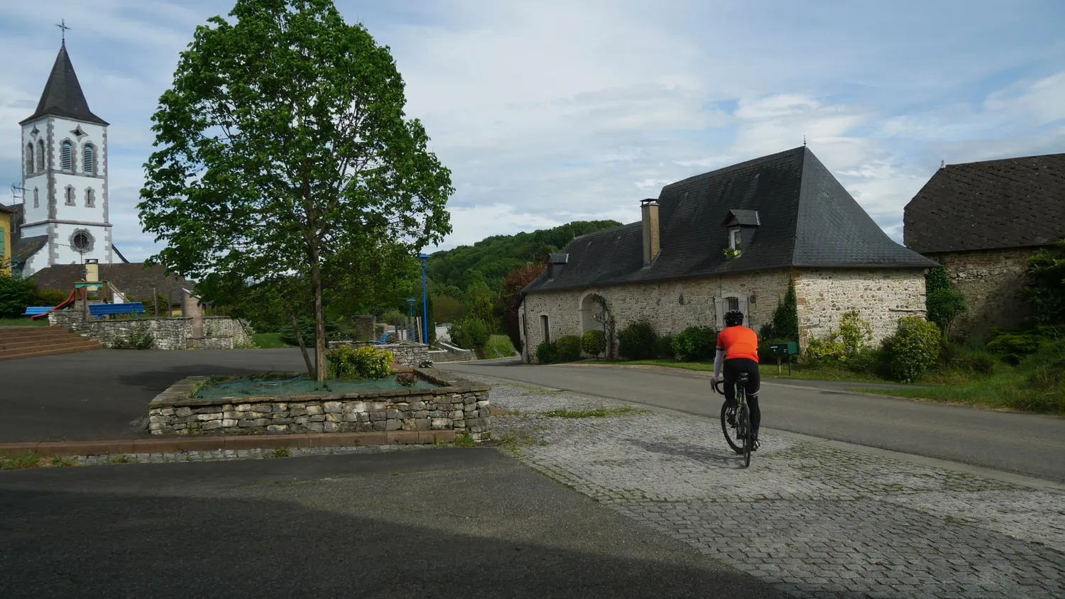 Image qui illustre: Route N°26 - Sur les traces de Fébus à Oloron-Sainte-Marie - 0