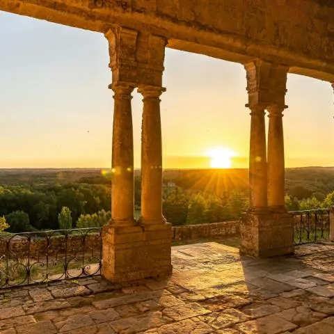 Image qui illustre: Château de Biron : Billet d'entrée