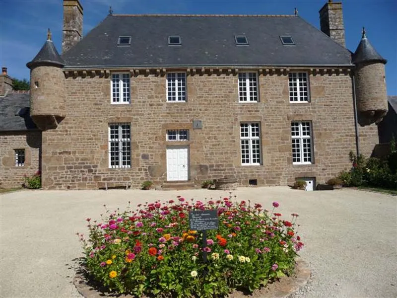 Image qui illustre: Manoir De La Guérinière à Passais Villages - 0