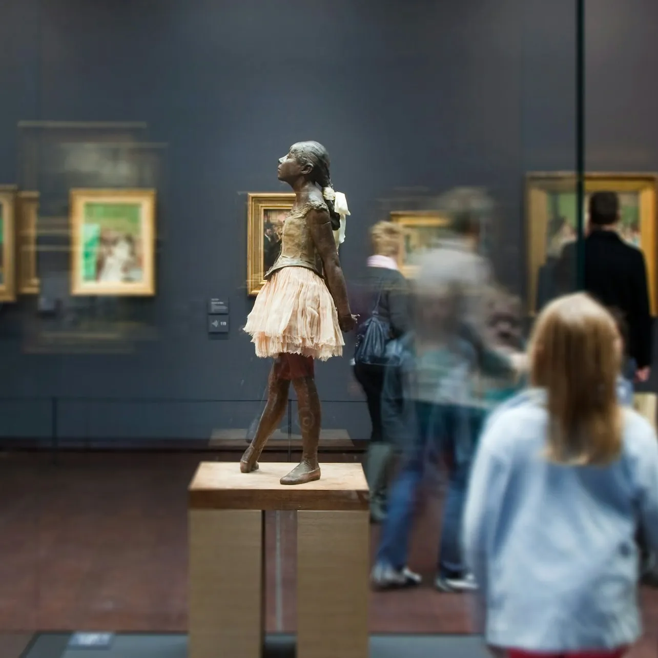 Image qui illustre: Musée d'Orsay : Billet d'entrée + Visite guidée à Paris - 0