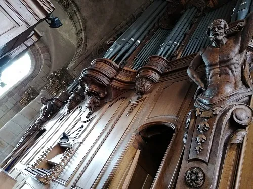 Image qui illustre: Visitez et découvrez le fonctionnement des orgues d'une abbatiale à Saint-Avold - 0