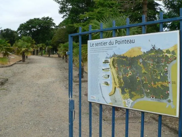 Image qui illustre: Sentier Découverte Du Patrimoine Militaire Du Pointeau