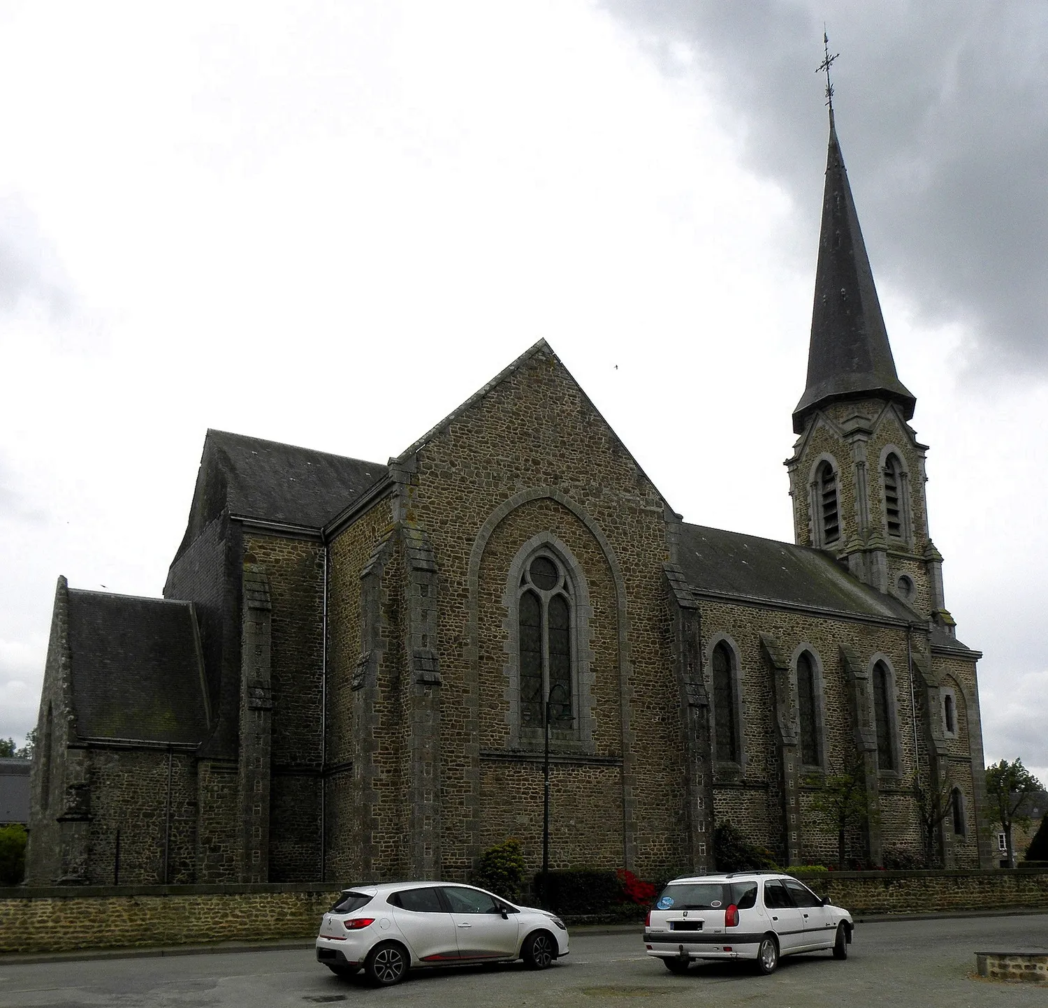 Image qui illustre: Église De Saint Mars - Saint Médard à Saint-Mars-sur-Colmont - 0