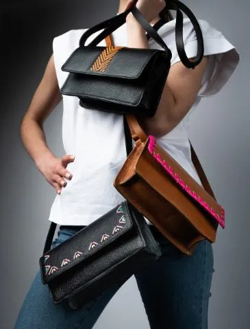 Image qui illustre: Réalisez votre sac bandoulière en cuir