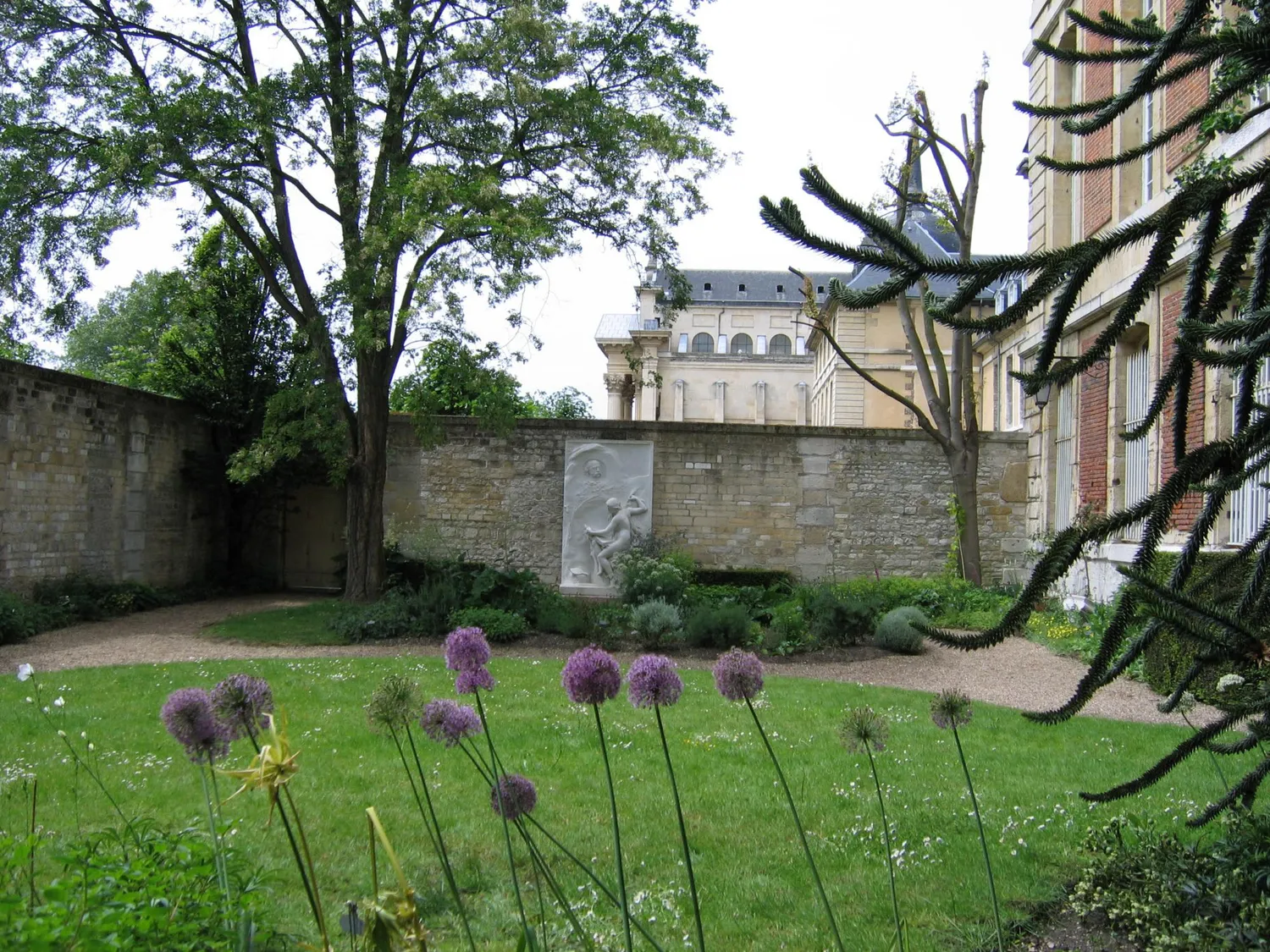 Image qui illustre: Jardin Du Musée Flaubert Et D'histoire De La Médecine à Rouen - 0