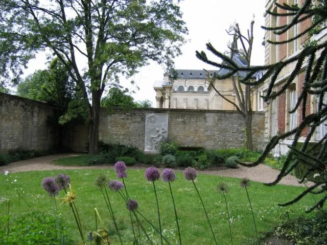 Image qui illustre: Jardin Du Musée Flaubert Et D'histoire De La Médecine