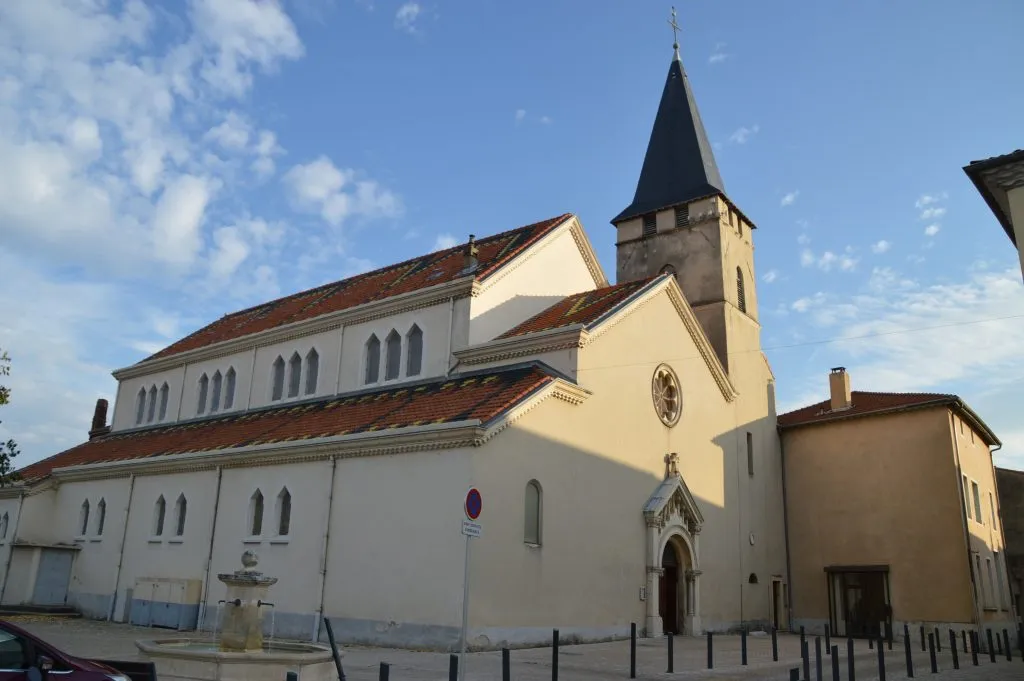 Image qui illustre: Eglise Saint Pierre à Bourg-lès-Valence - 0