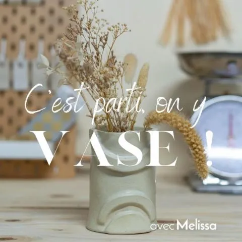 Image qui illustre: Modelez votre vase en céramique